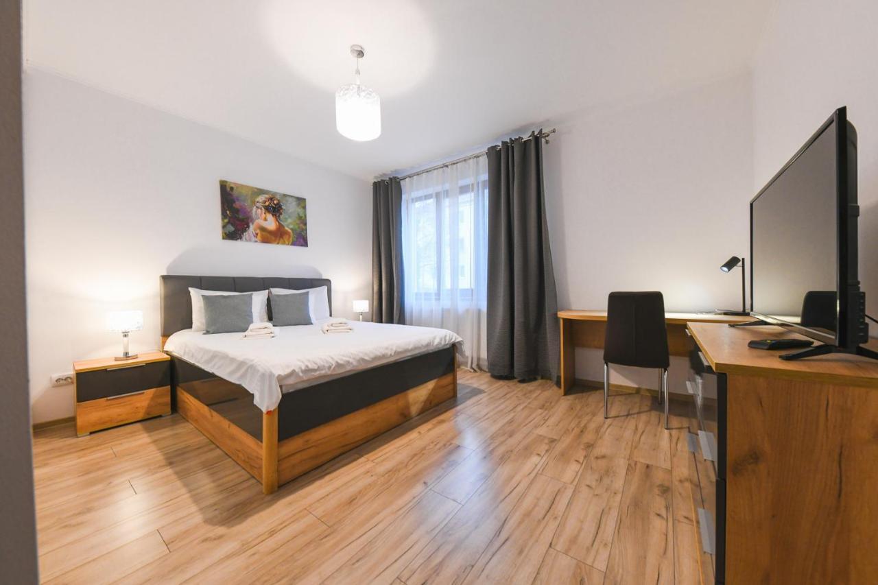 Spacious And Quiet 2 Bedroom Apartment 克卢日-纳波卡 外观 照片