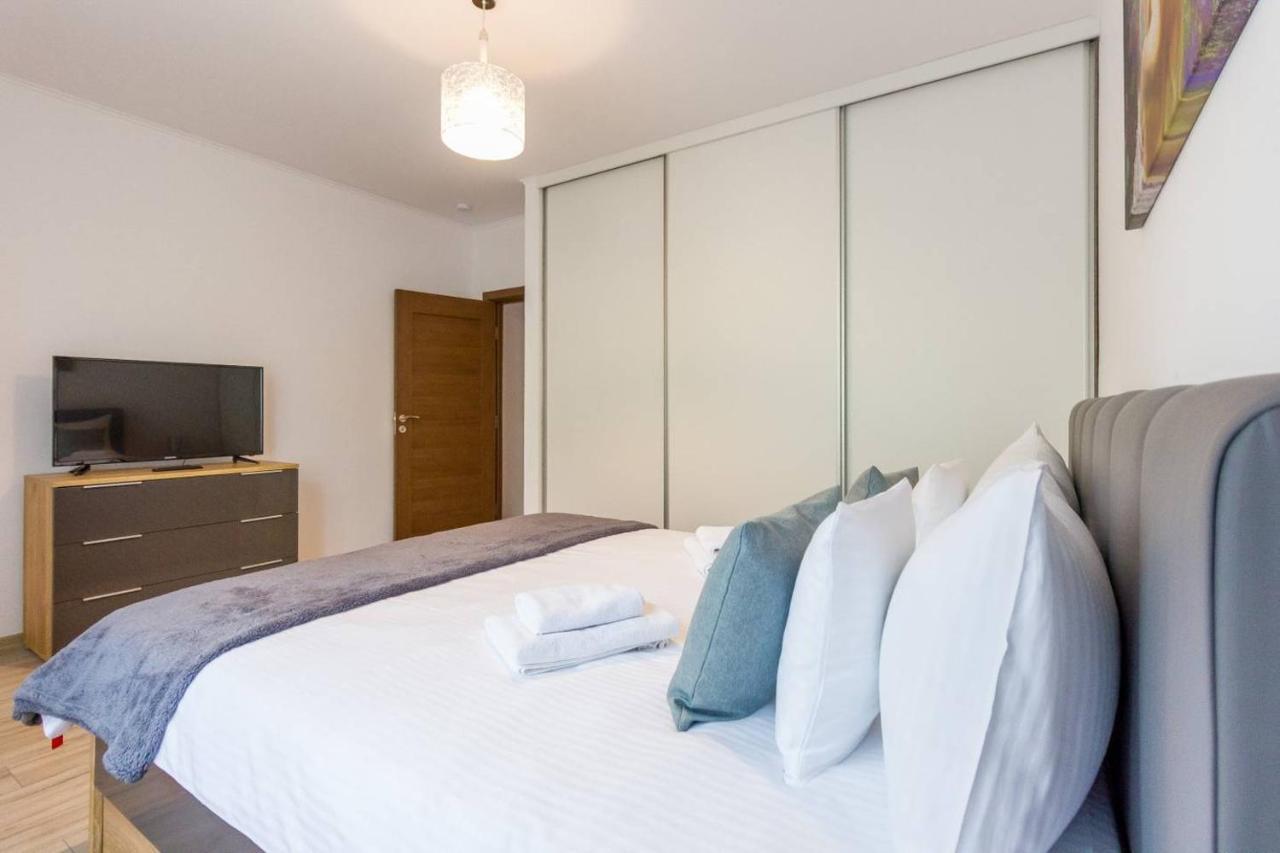 Spacious And Quiet 2 Bedroom Apartment 克卢日-纳波卡 外观 照片